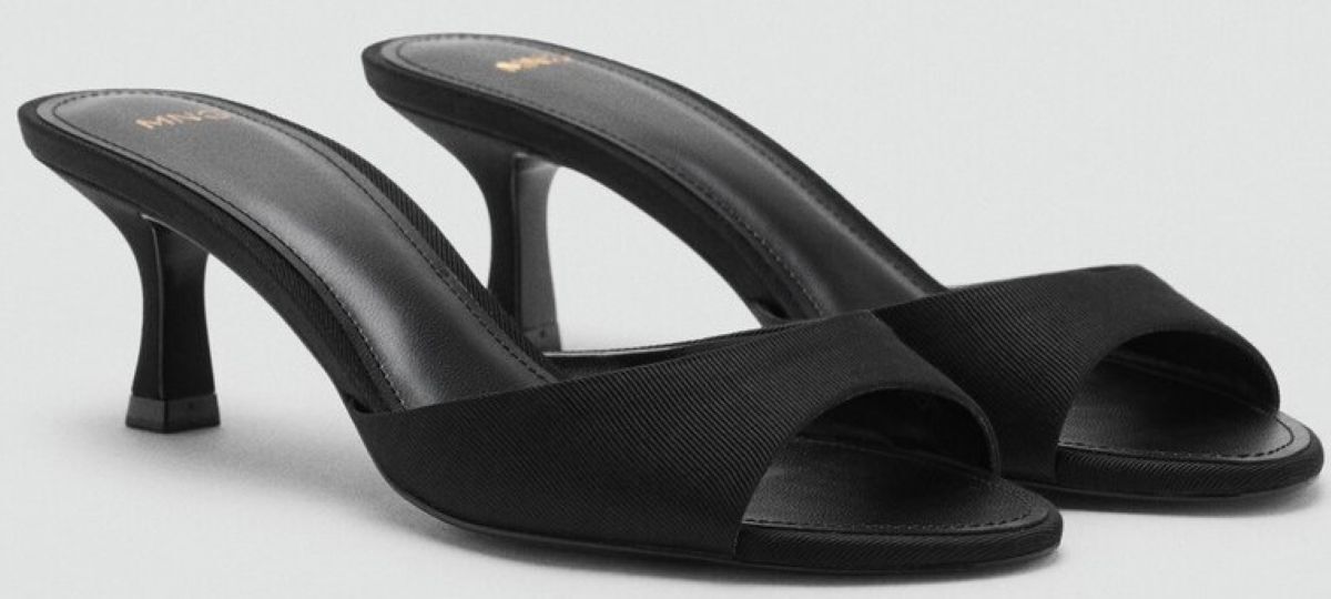 Sandalia tira tacón kitten de Mango