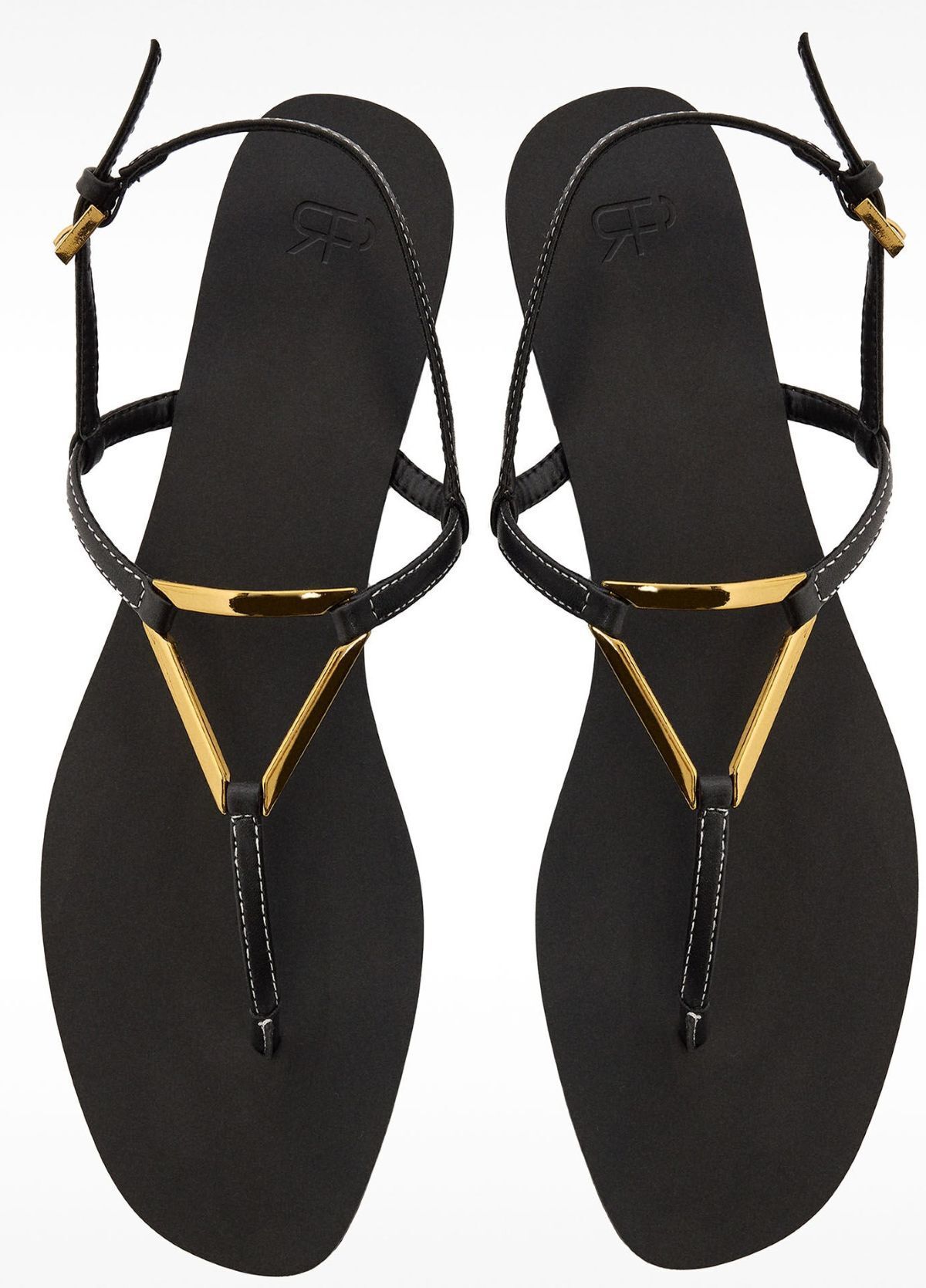 Sandalias planas con tiras y detalle metálico de Parfois