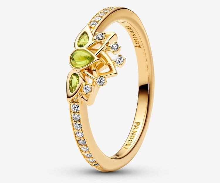 El nuevo anillo Tiara Princesa Tiana de Disney en oro de Pandora