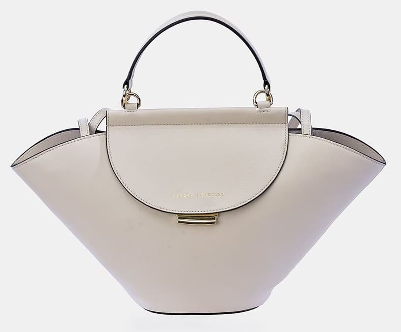 El bolso crossbody grande en piel color hueso de Sandra Flecked en El Corte Inglés