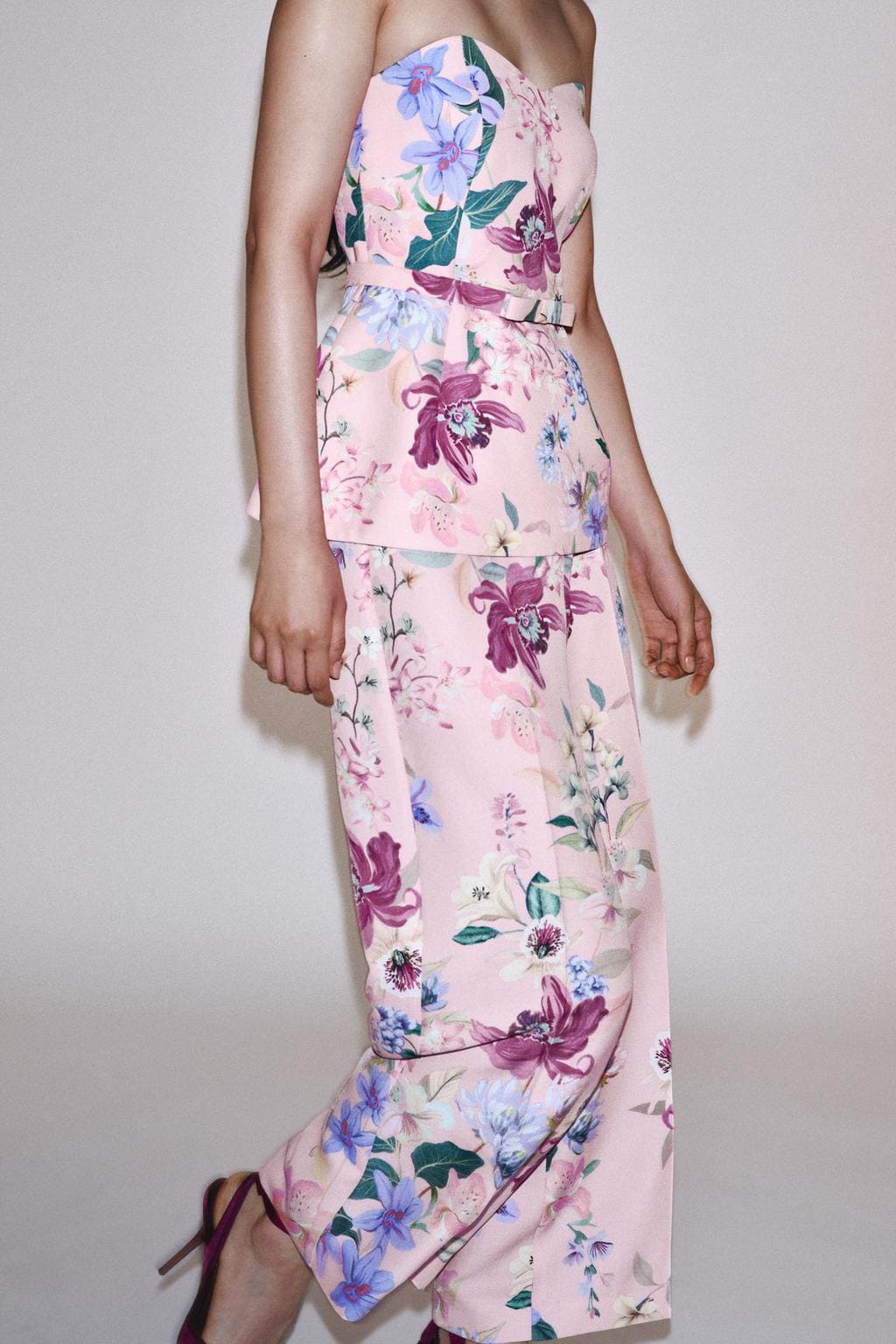 Conjunto top y pantalón estampado floral, Zara