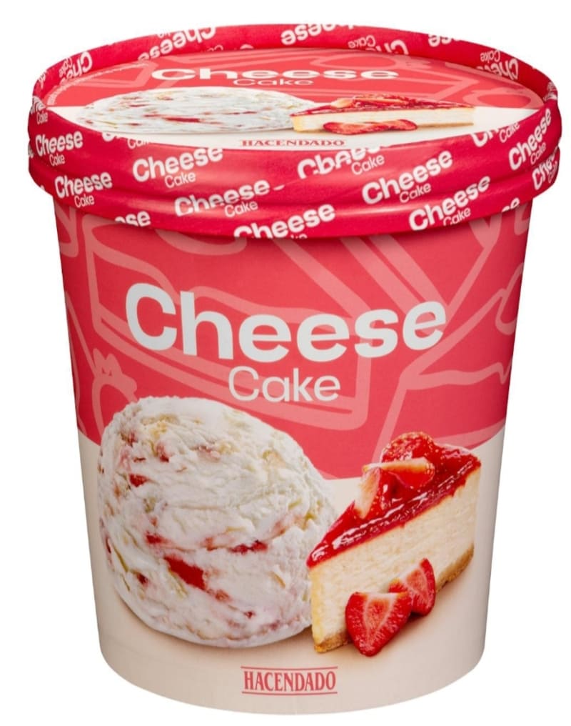 Helado de tarta de queso Hacendado con fresas