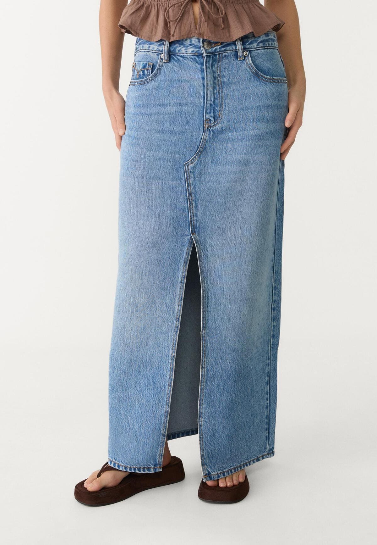 D70 Falda midi fluida en denim