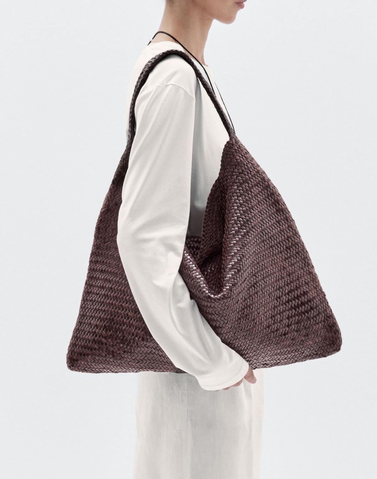 Bolso maxi shopper trenzado de piel napa, Massimo Dutti