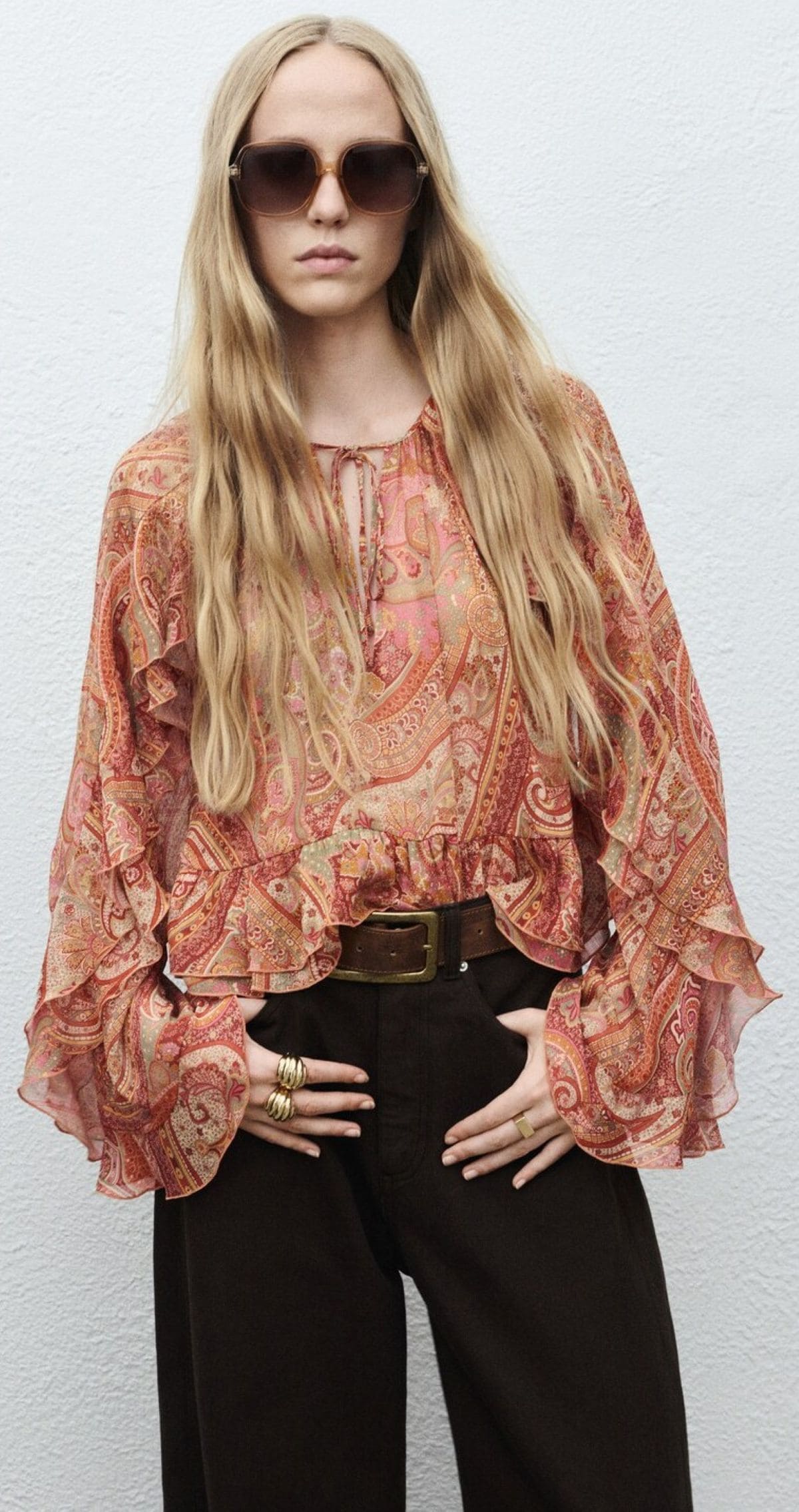 Blusa estampada volantes de Mango