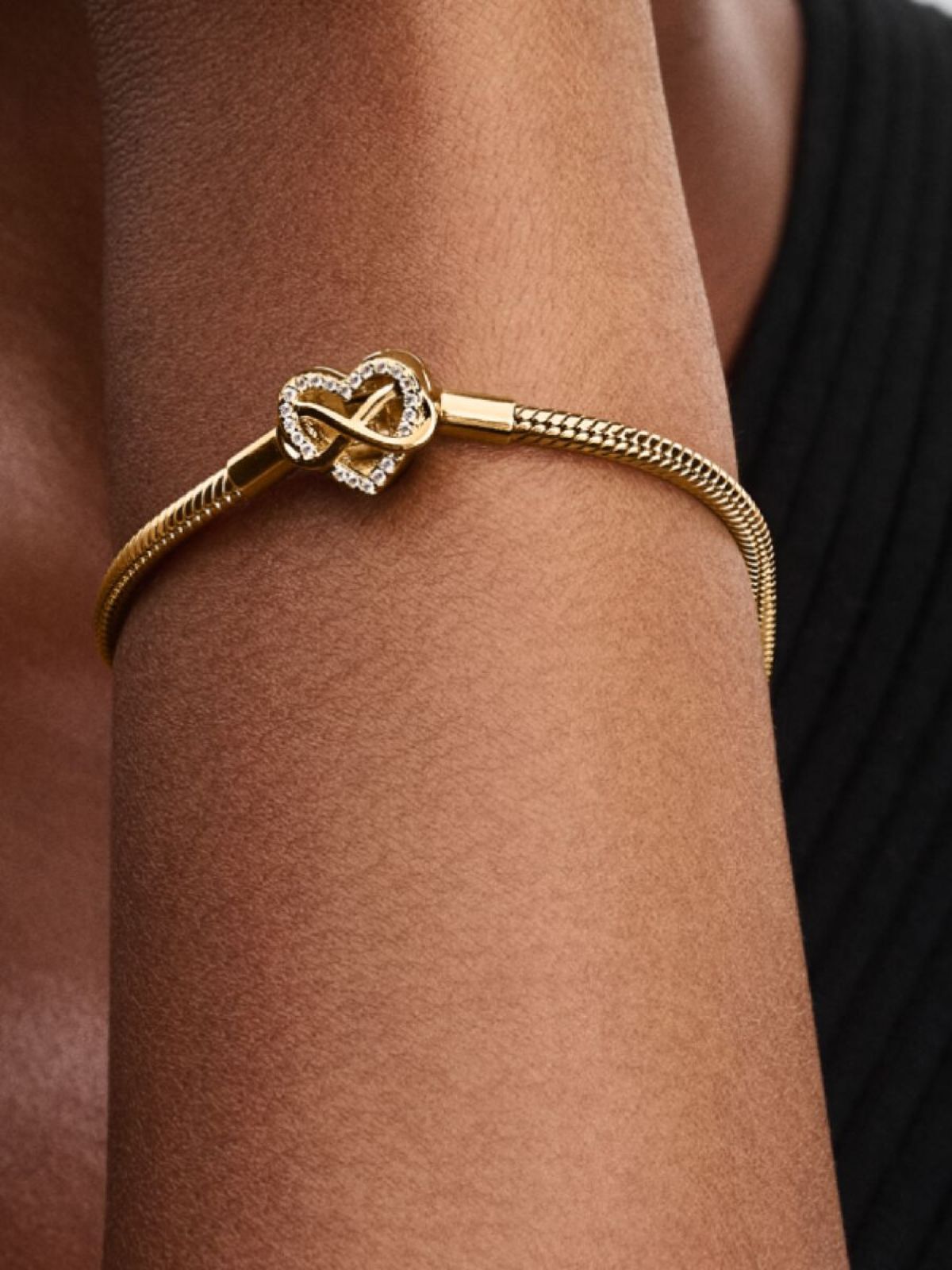 Pulsera de cadena de serpiente con cierre de corazón Infinito Brillante de Pandora