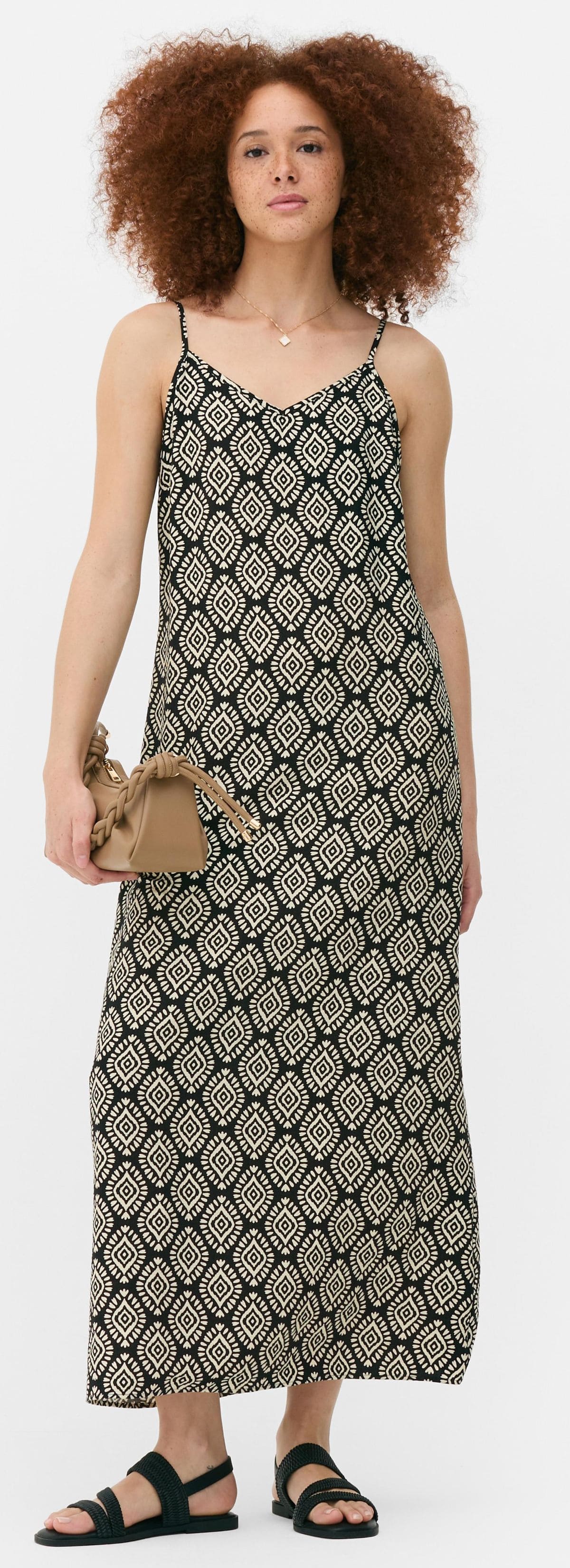 Vestido con tirantes largo estampado de Primark