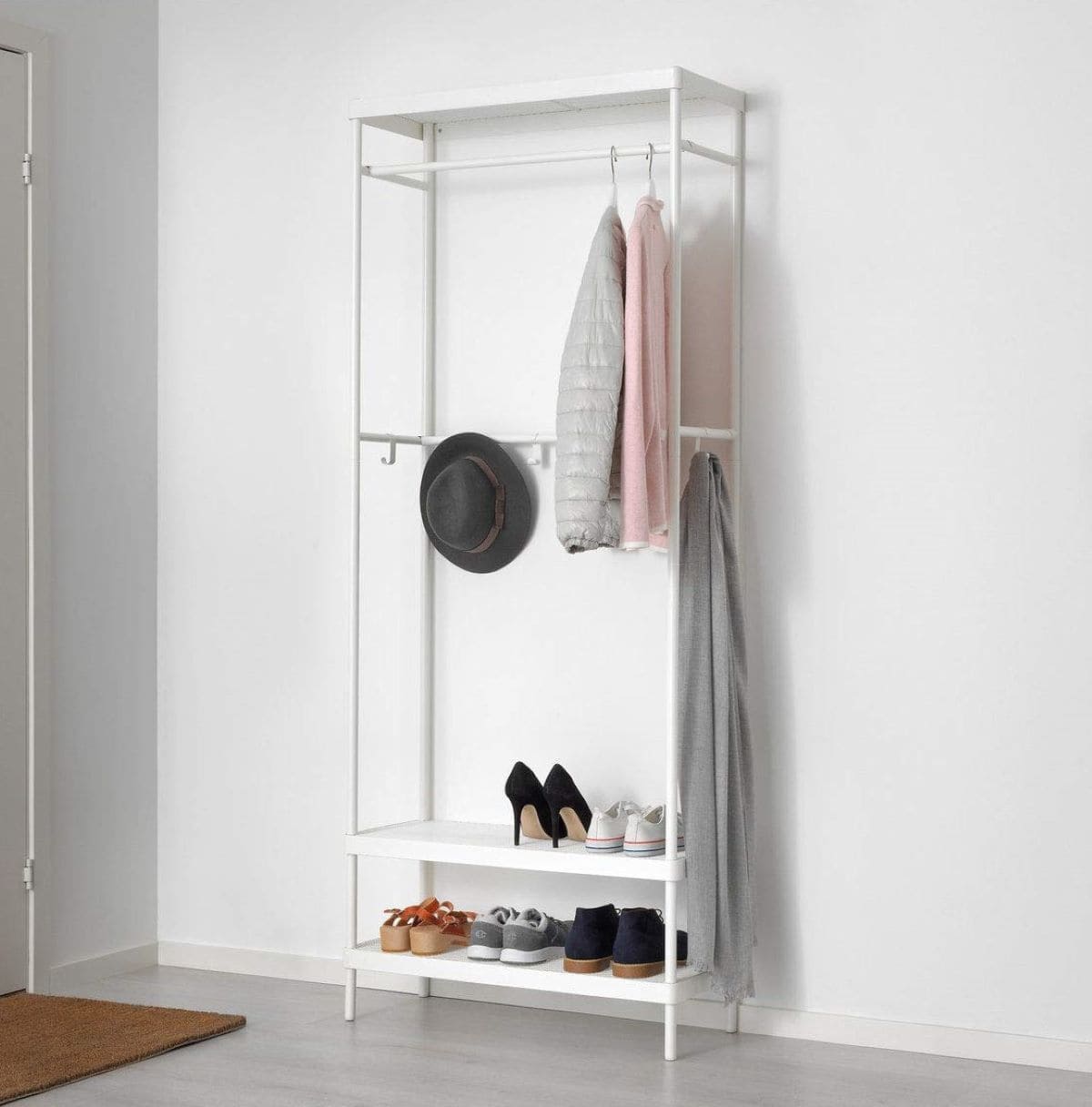 Perchero con zapatero MACKAPÄR