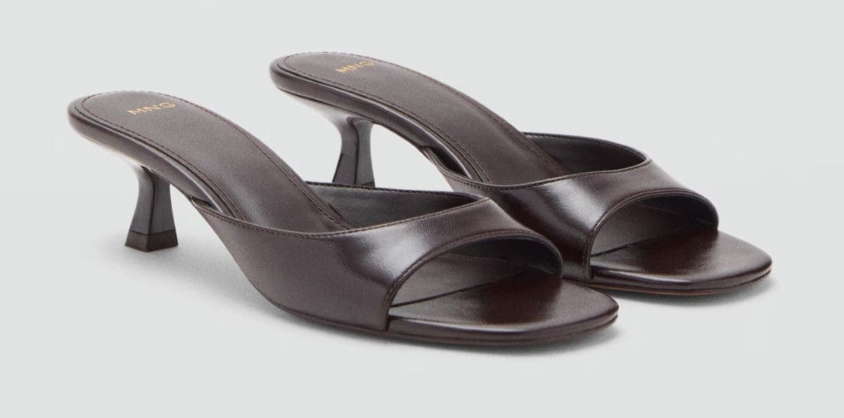 Sandalia tacón kitten de Mango