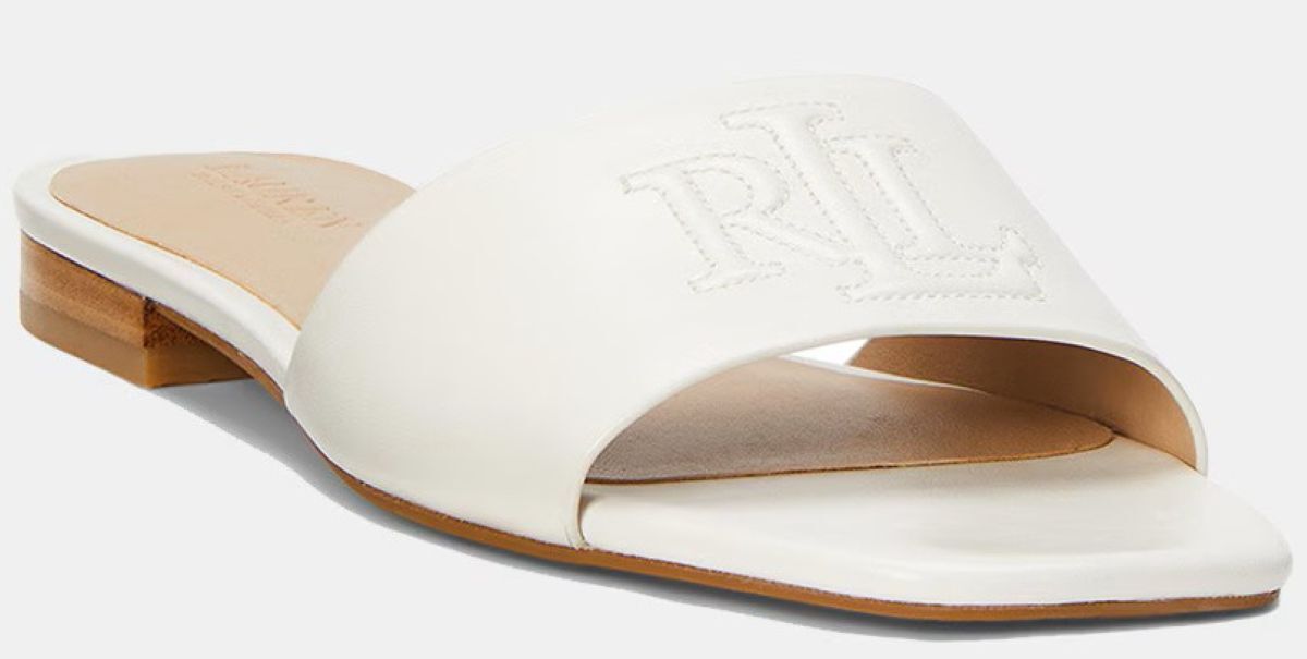 Sandalia plana con tira en piel Ralph Lauren de El Corte Inglés