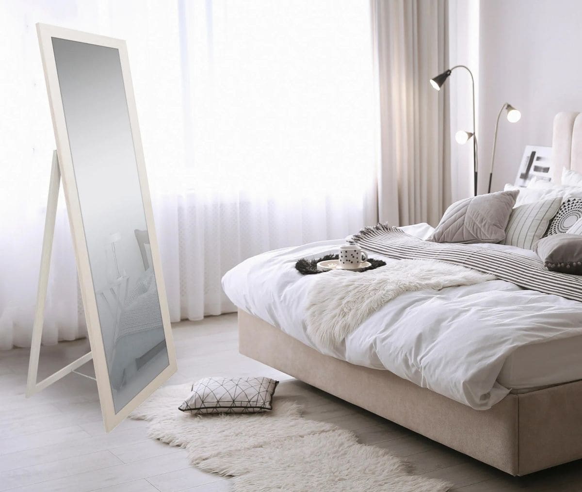 Espejo decorativo MOL de color blanco betún de Leroy Merlin