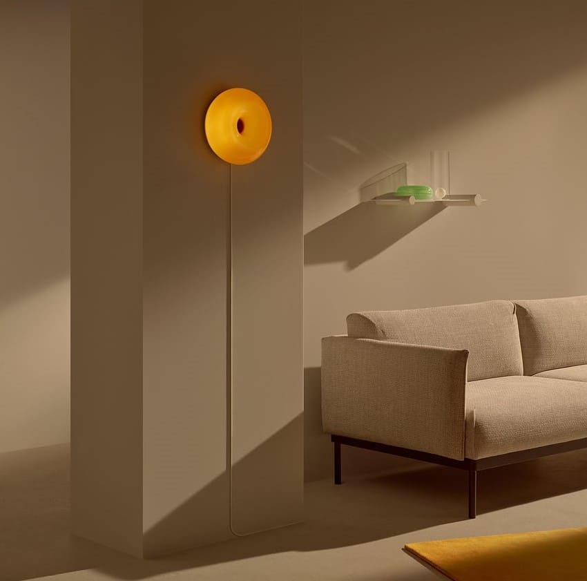 Lámpara mesa pared LED VARMBLIXT