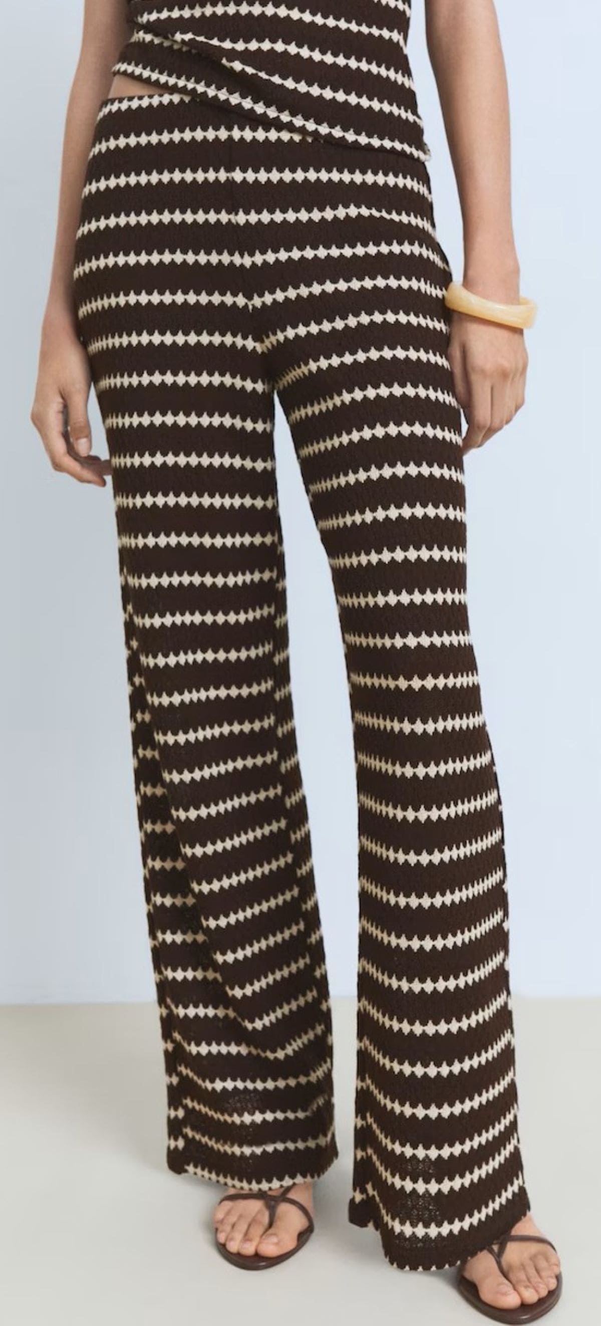 Pantalón punto estampado geométrico de Mango