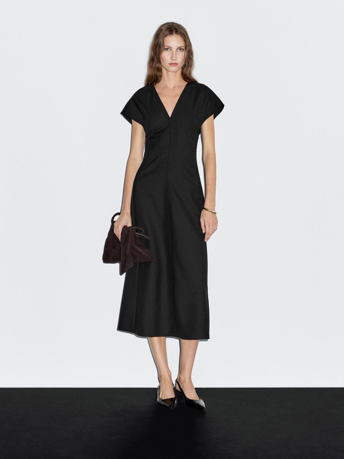 Vestido largo de cuello pico con lana