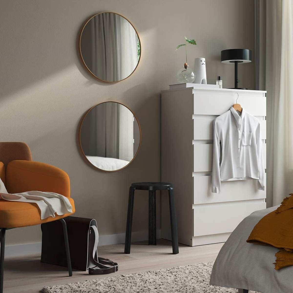 LINDBYN Espejo dorado de Ikea