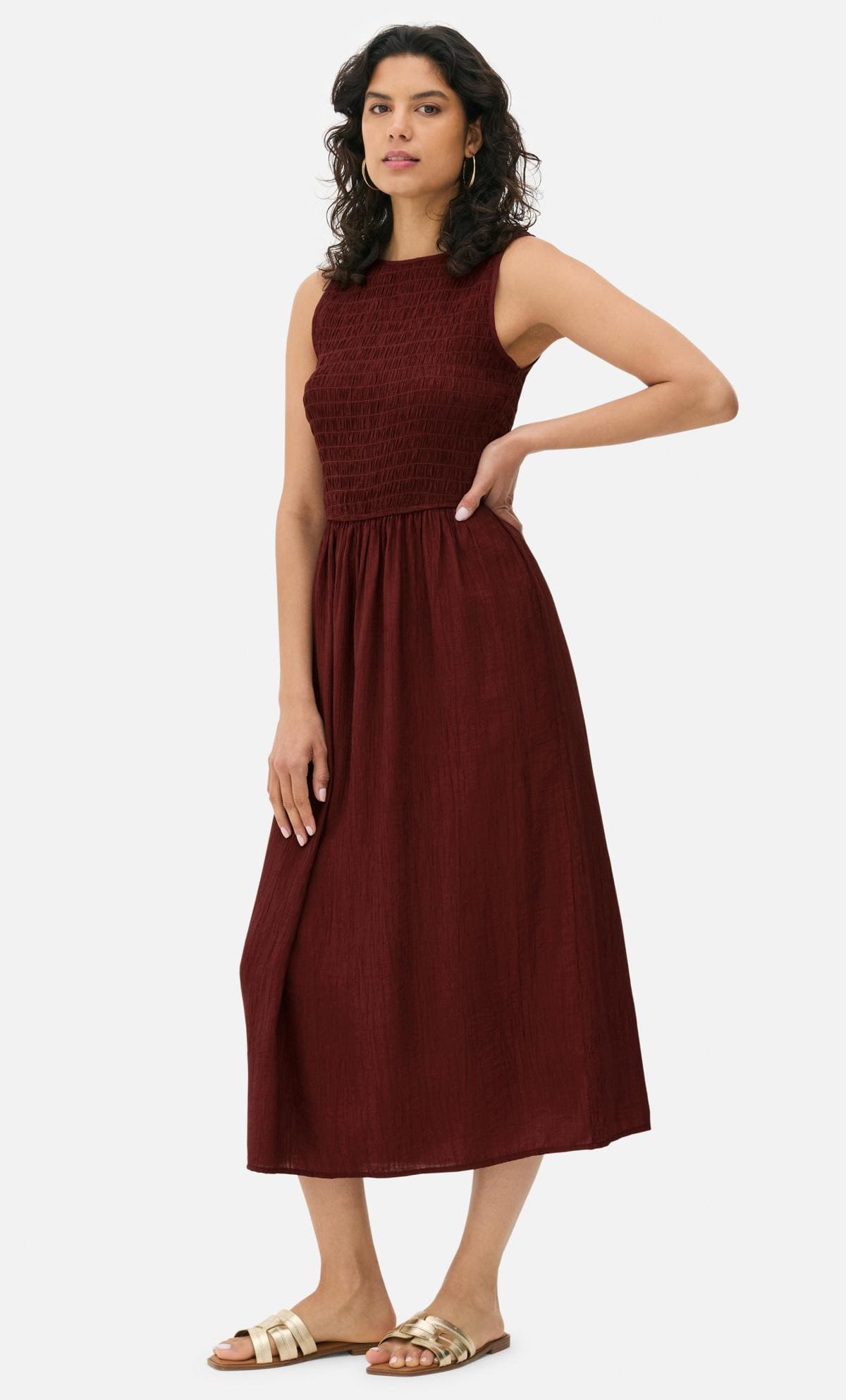 Vestido midi sin mangas con corpiño fruncido de Primark