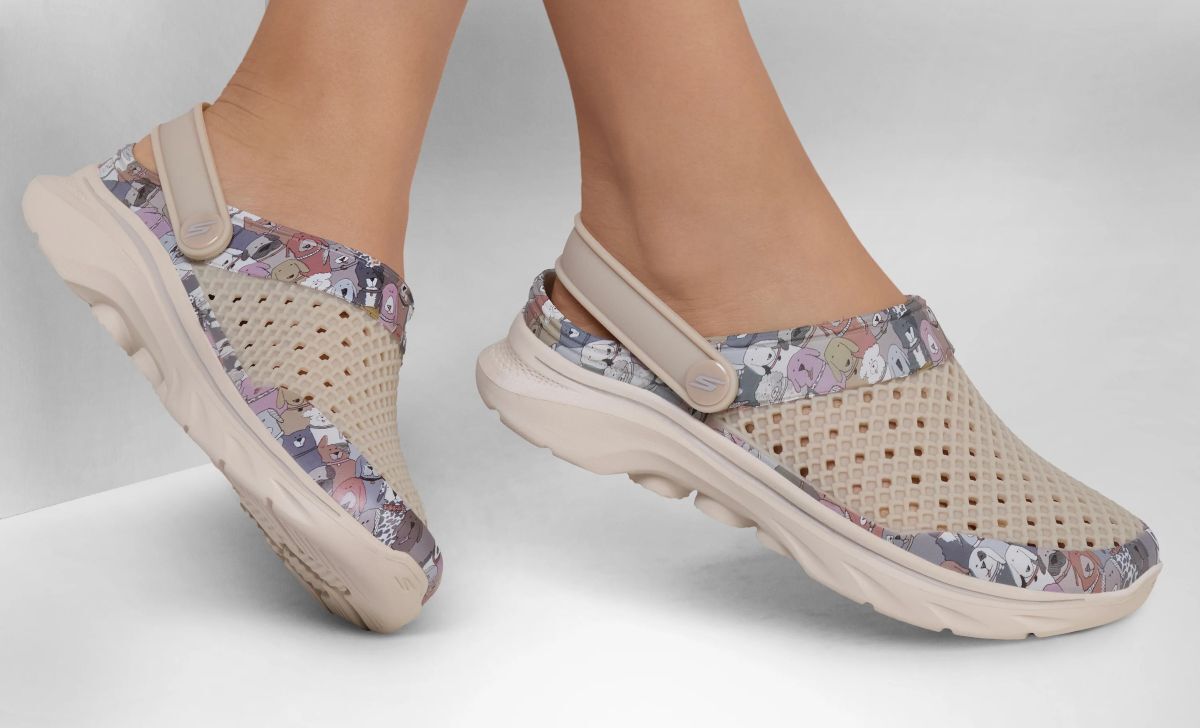 Sandalias Skechers Foamies GO WALK 7 - Puppy Party de color gris pardo