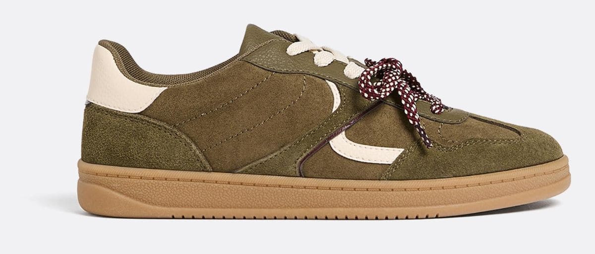 Zapatillas casual piel cordones de Stradivarius