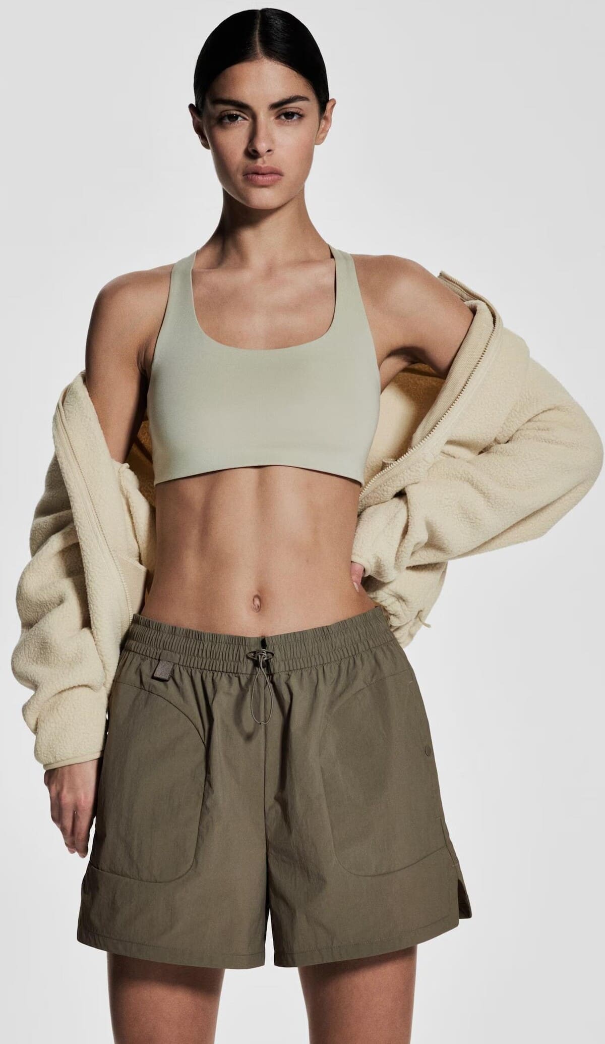 Pantalón corto outdoor ligero repelente al agua