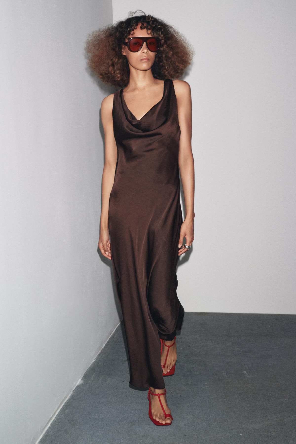 Vestido largo satinado zw collection de Zara