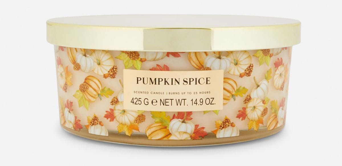 Vela aromática de tres mechas en tarro otoñal de Primark