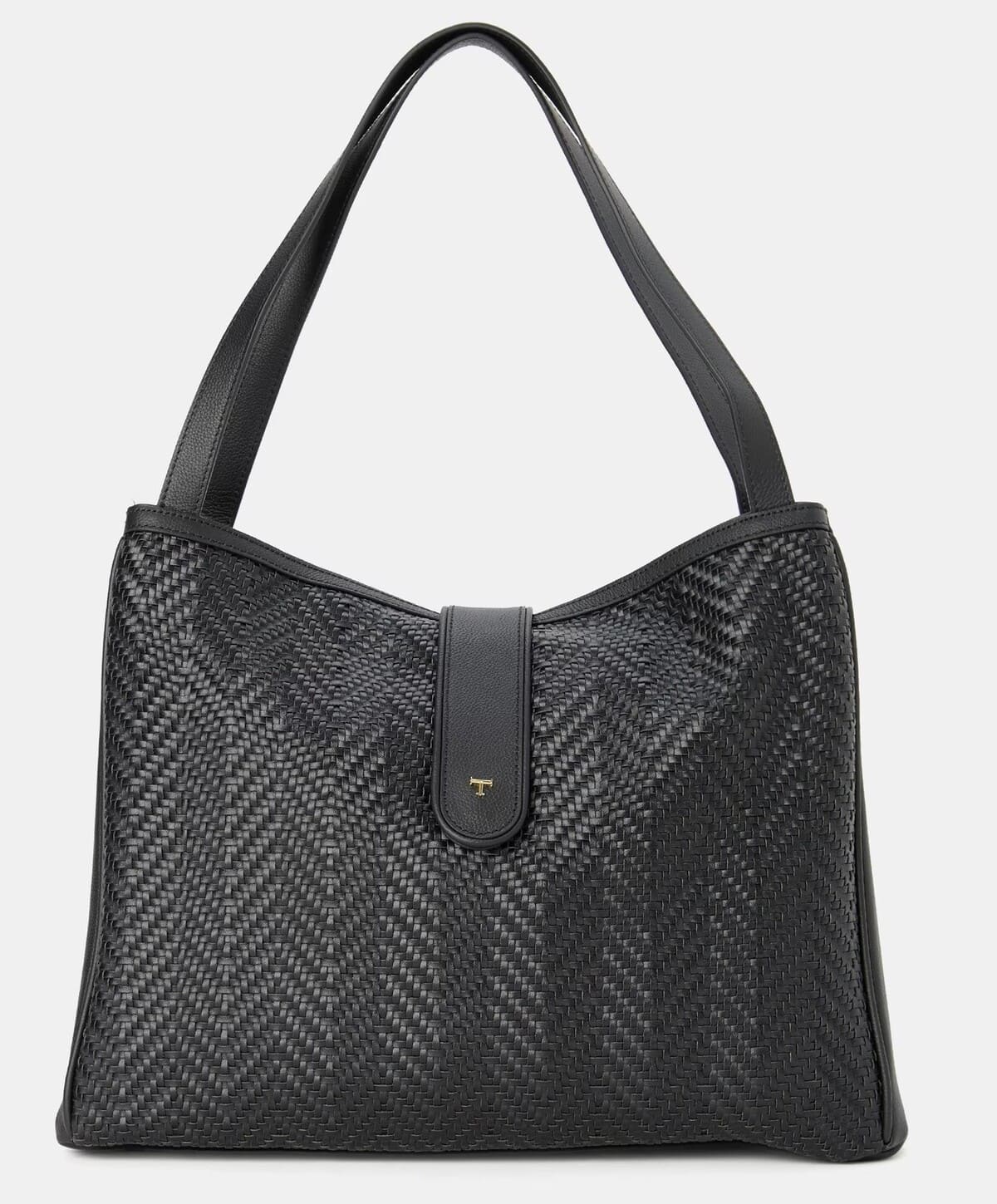 Bolso con solapa y pelo