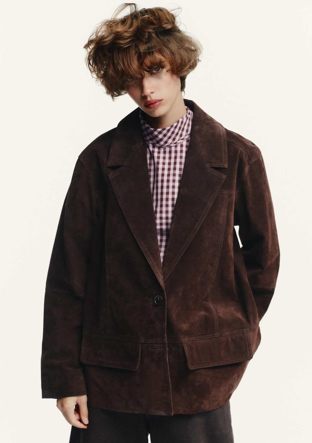 Blazer oversize piel ante de Zara