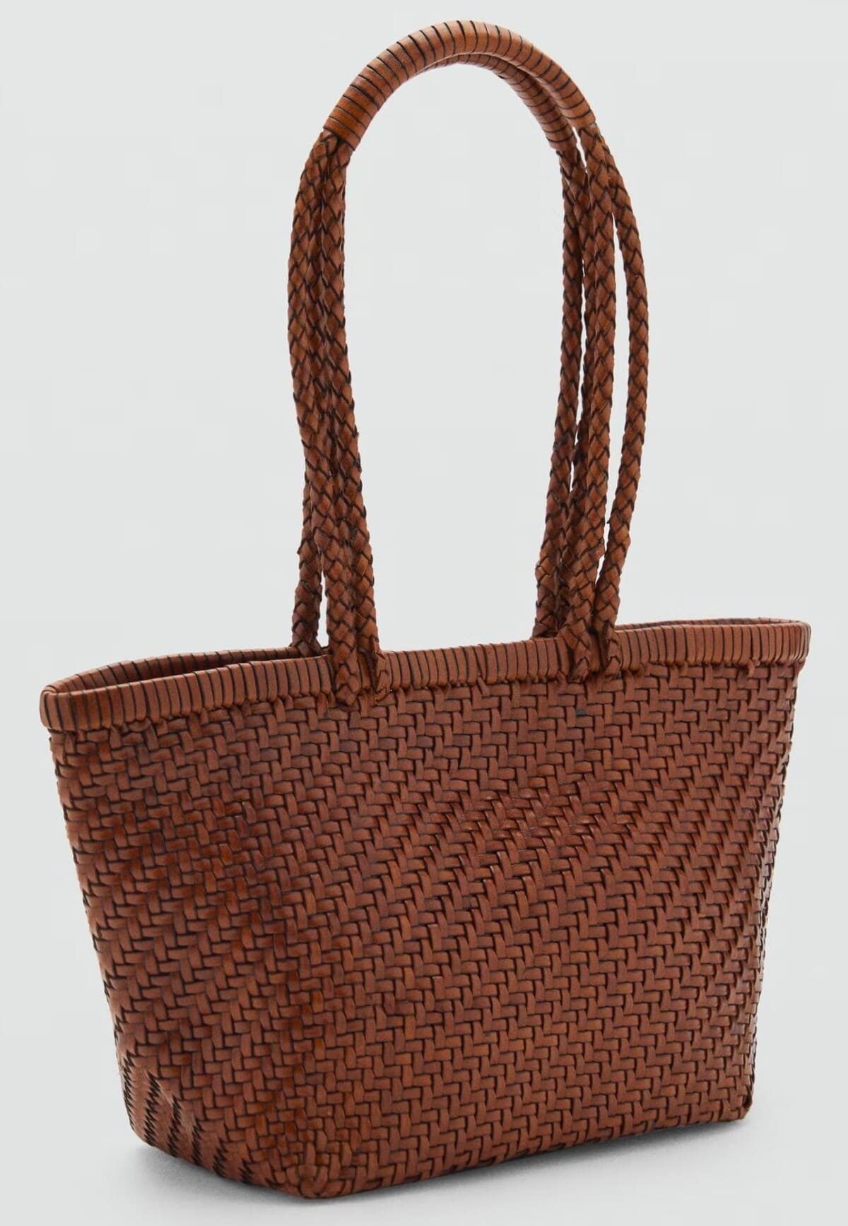 Bolso mediano de piel trenzado