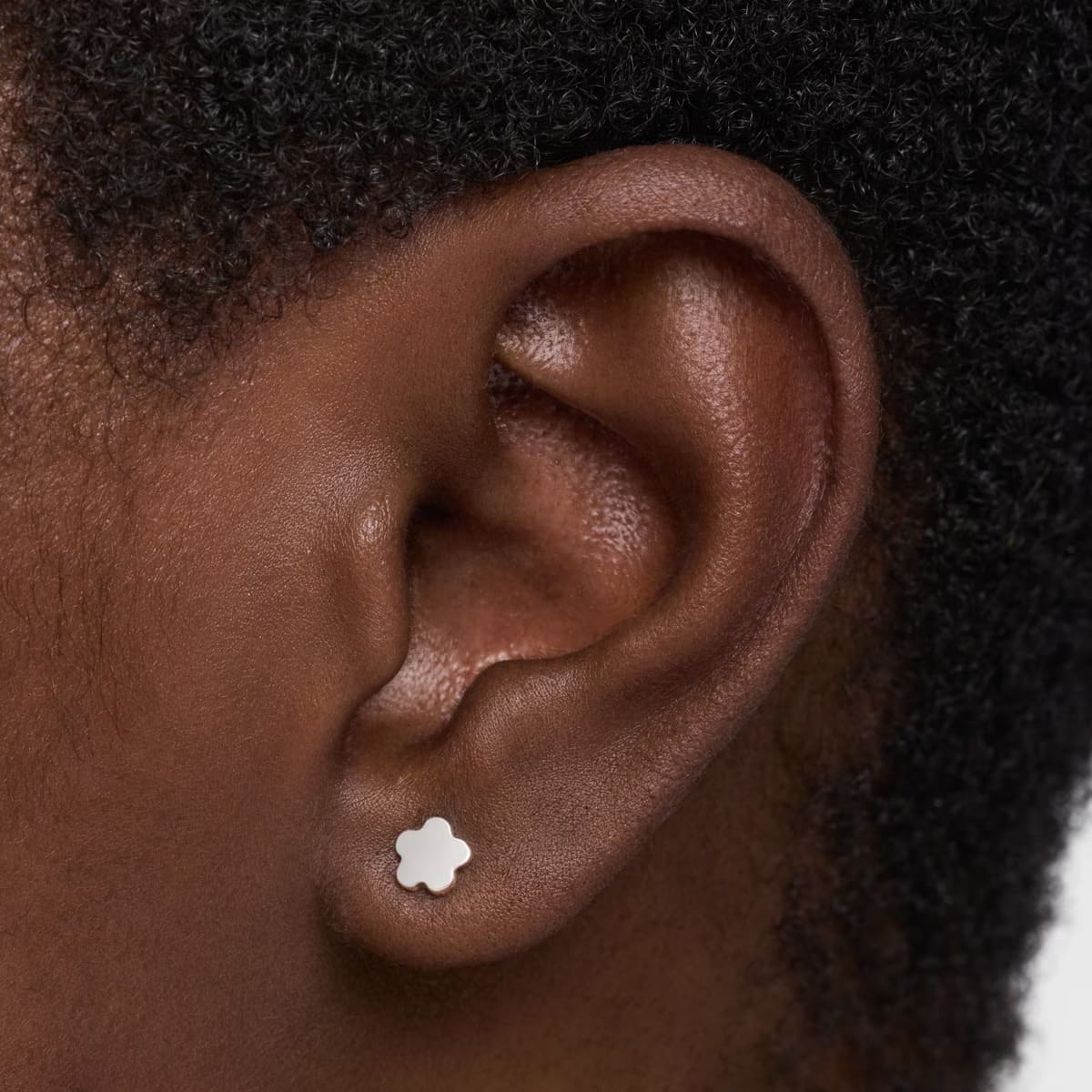 Los pendientes flor de plata Tous Motivos