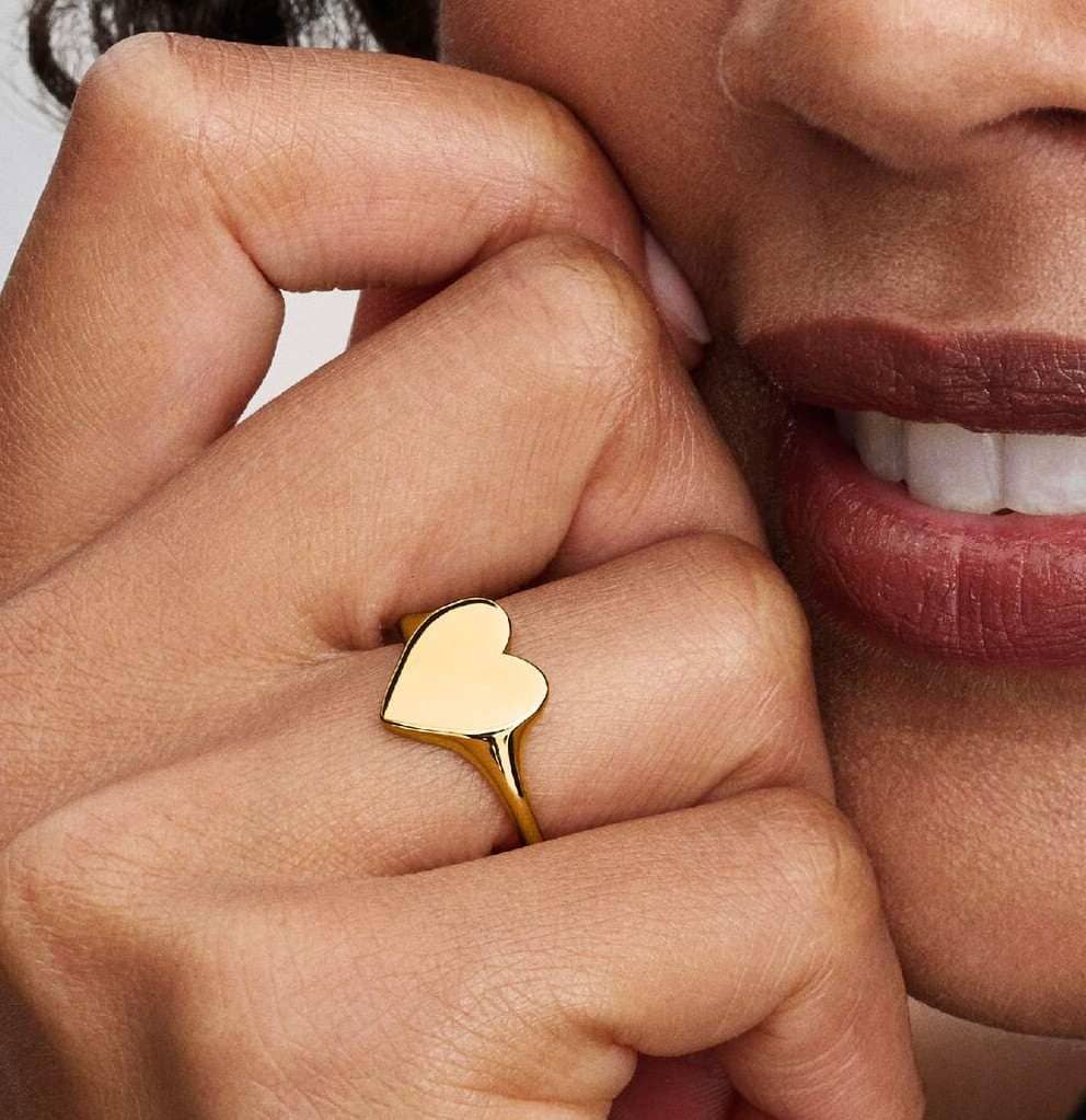 Anillo Corazón Grabable de Pandora