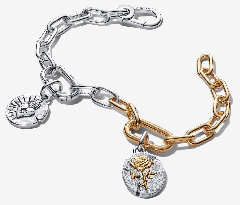 El nuevo conjunto Pulsera con Medallón de Rosa y Corazón de Pandora