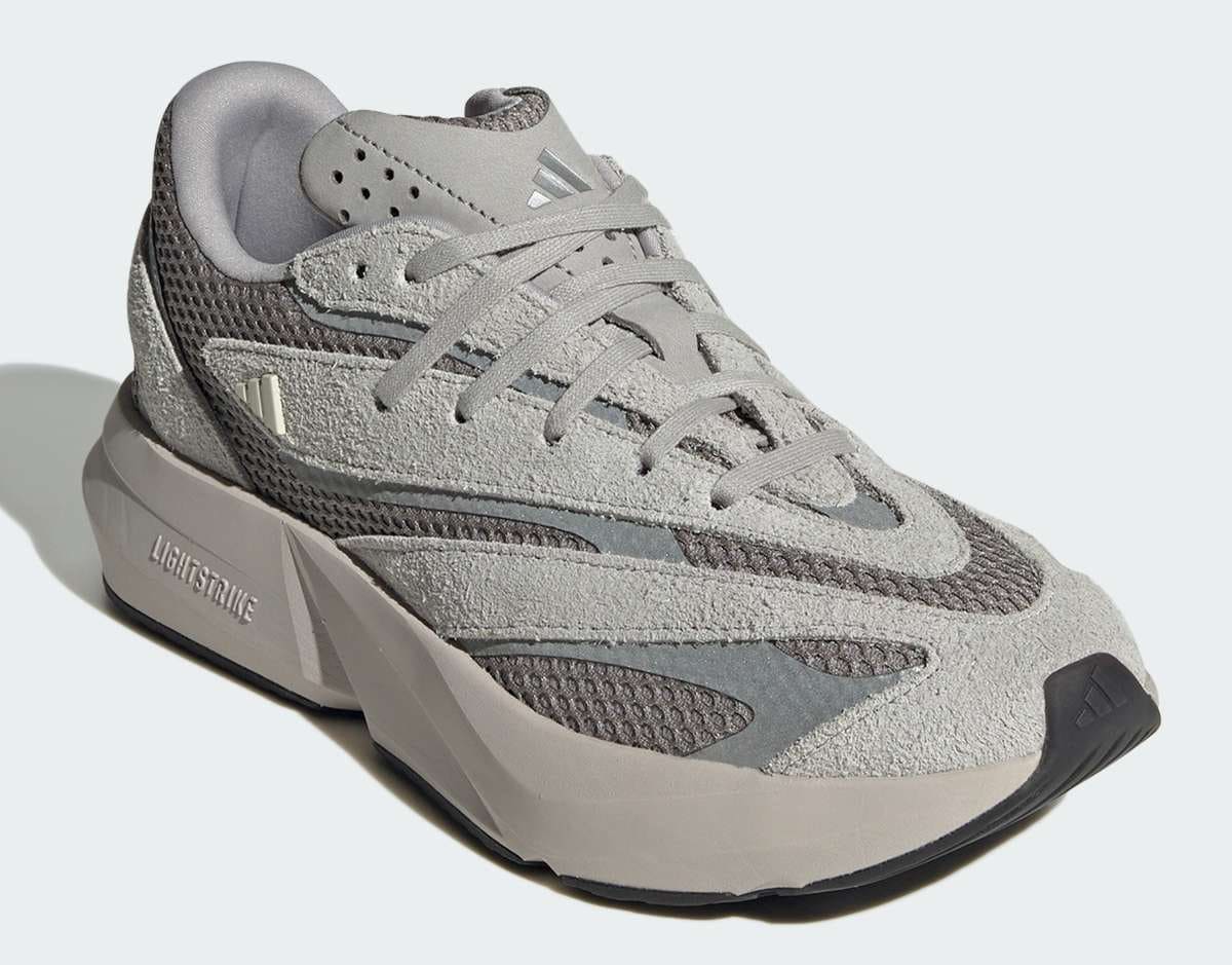 Lightblaze Shoes de Adidas