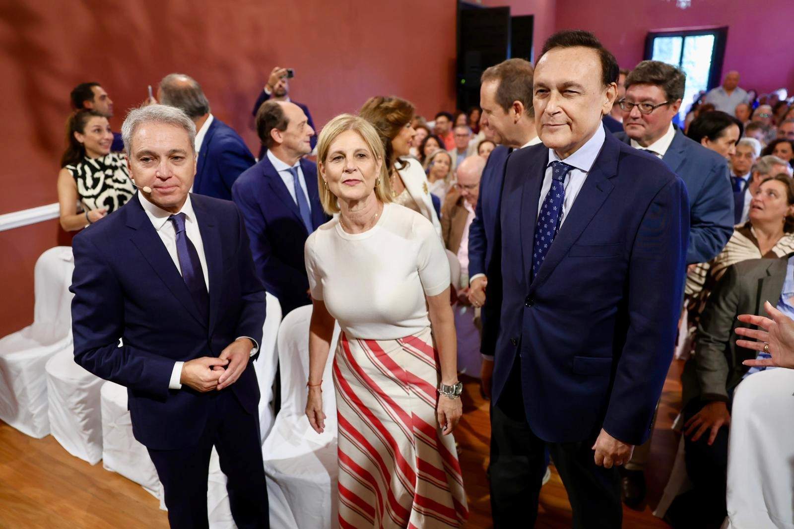 Vicente Vallés, María José García-Pelayo y José Carlos Gómez Villamandos