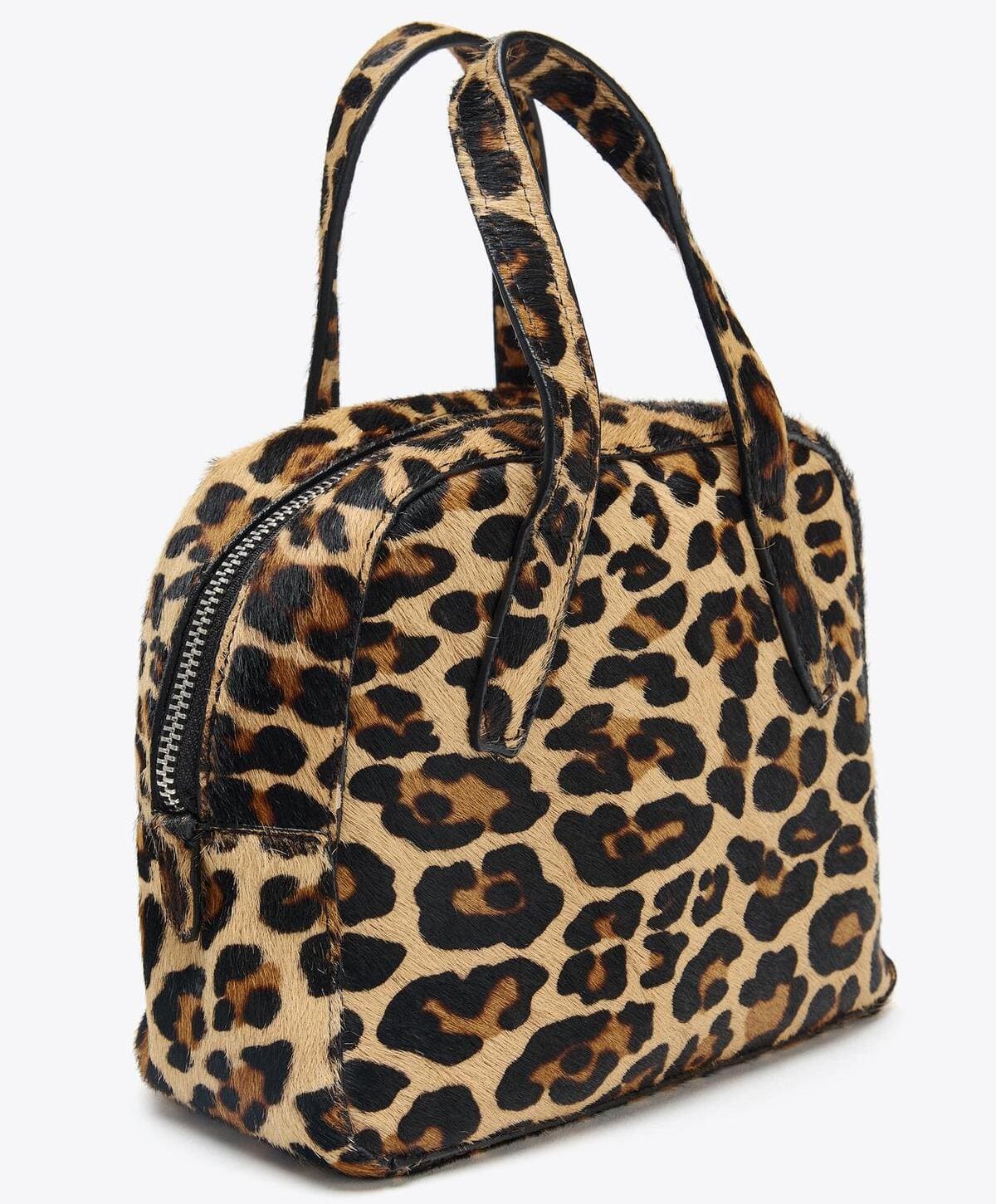 El bolso de piel mini bowling estampado animal con pelo de Zara