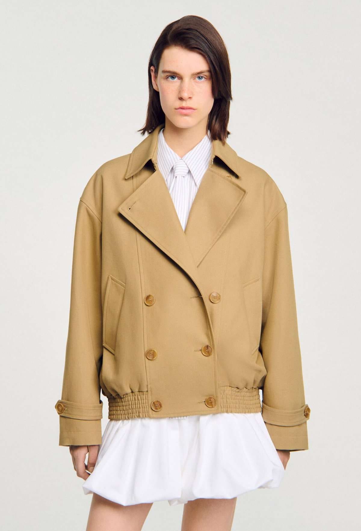 Sandro Gabardina de mujer corta oversize en El Corte Inglés