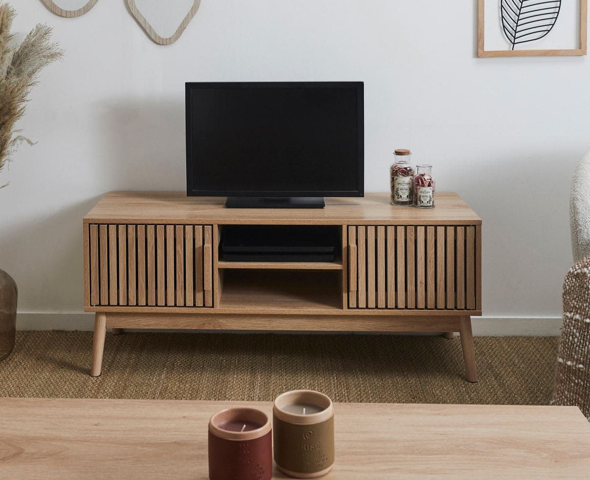 El nuevo mueble de TV Klaus en roble de Leroy Merlin