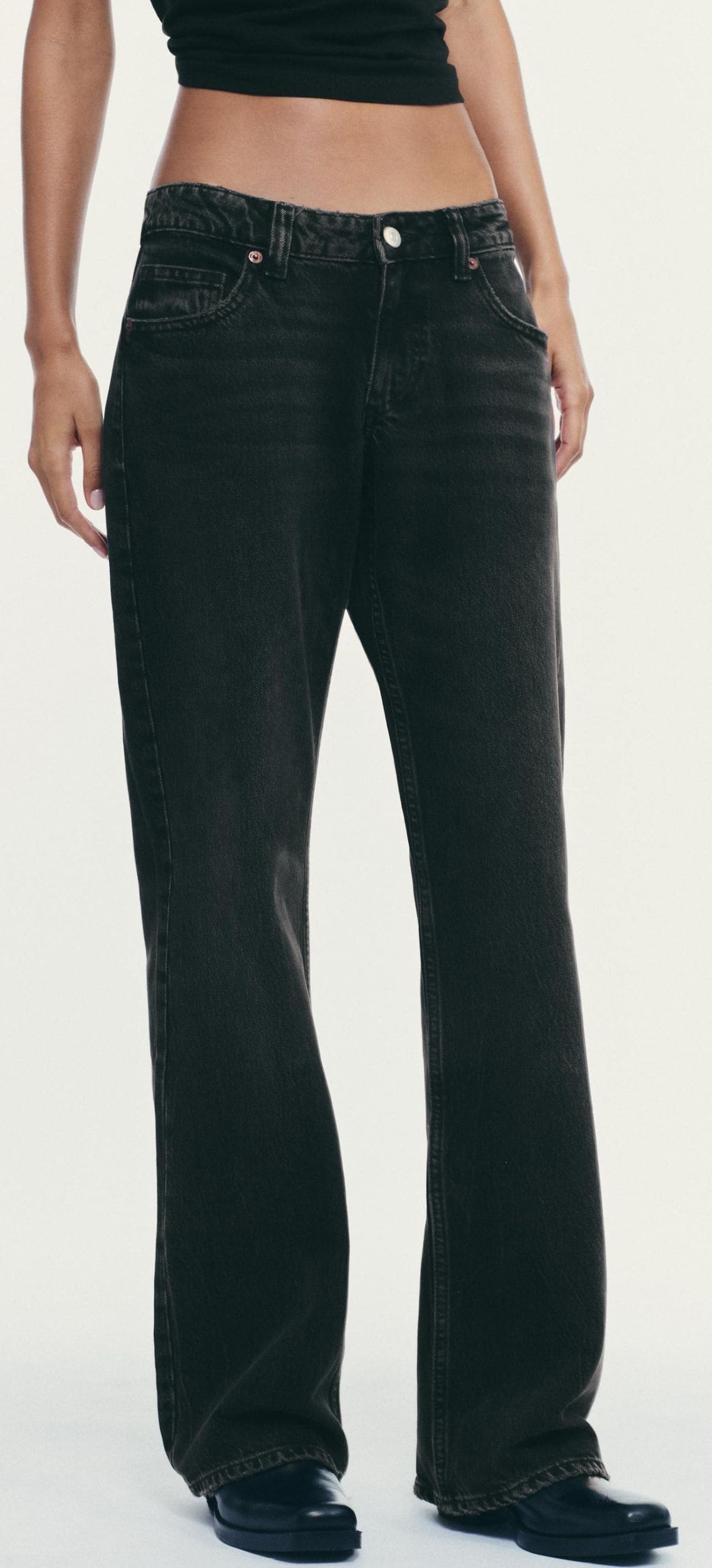 Pantalón TRF wide leg tiro bajo de Zara