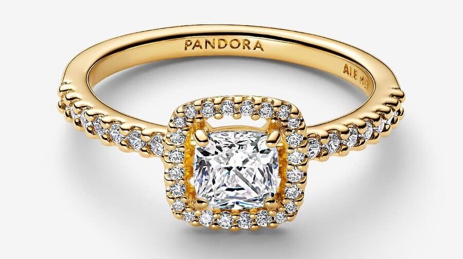 El nuevo anillo Halo Trasparente Cuadro Brillante de edición limitada de Pandora