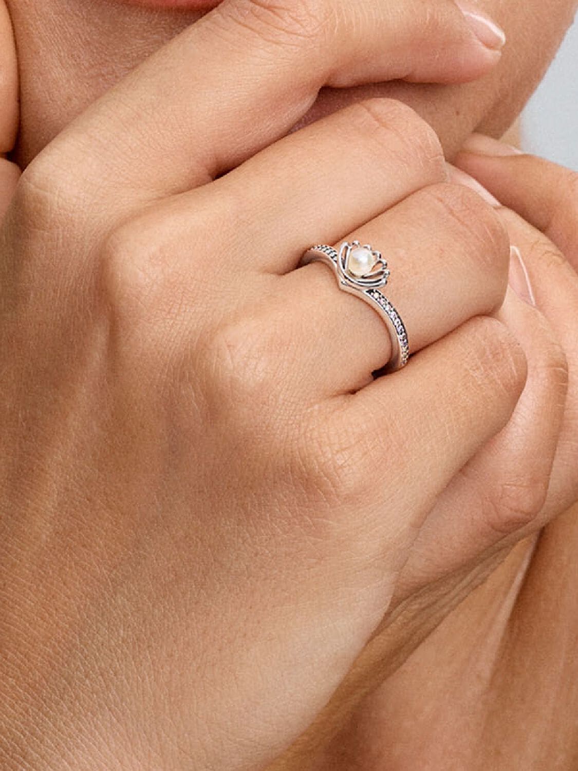 El anillo Perla Cultivada de Agua Dulce Tratada Concha Princesa Ariel de Disney de Pandora