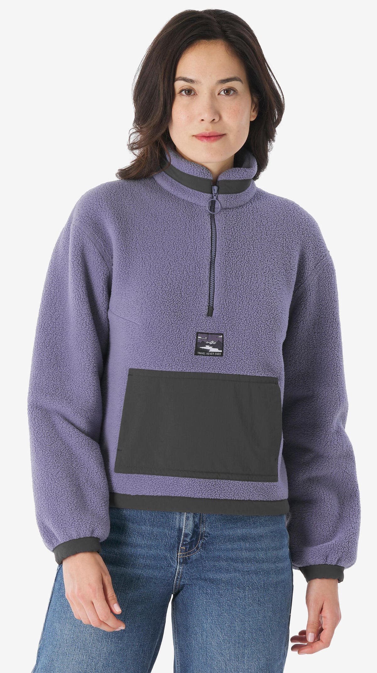 La nueva sudadera polar para mujer Quechua MH100 en color morado de Decathlon