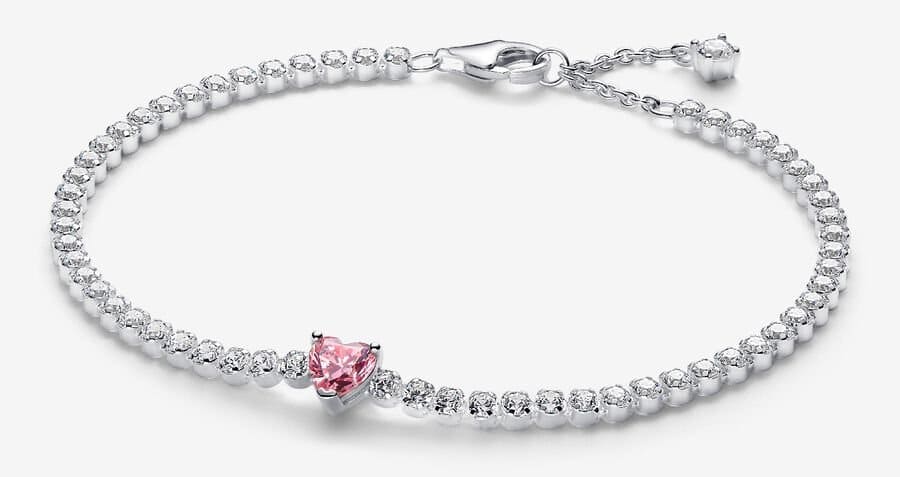 La pulsera de Tenis Corazón Brillante Rosa en plata de primera ley de Pandora