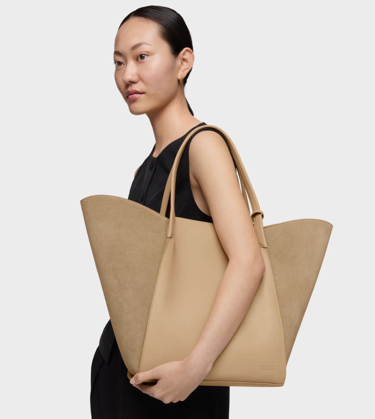 Capazo grande arena de piel TOUS Tulip