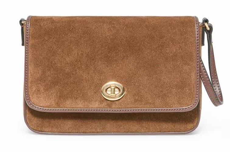 Bandolera de piel con broche