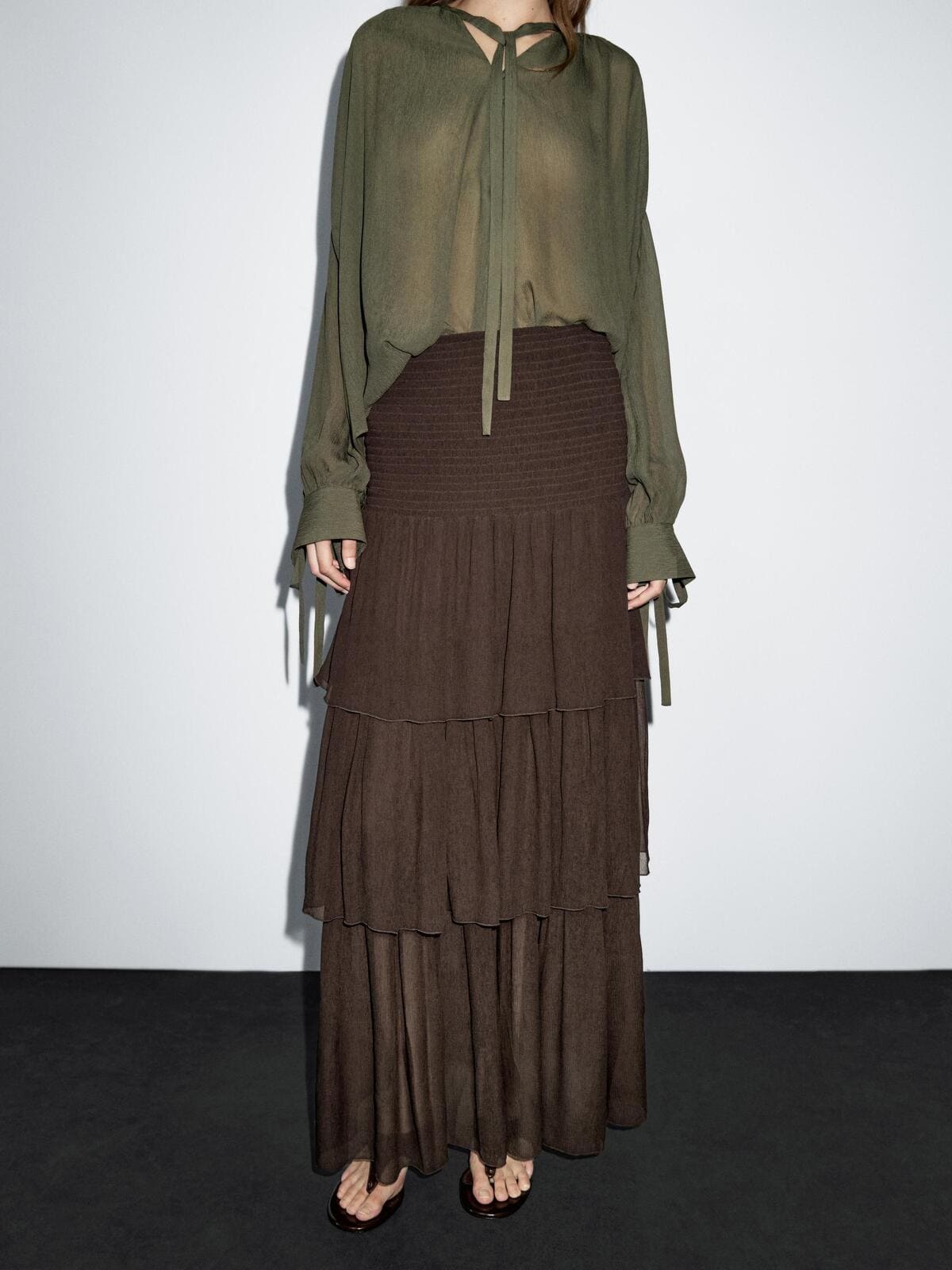 Falda larga con volantes