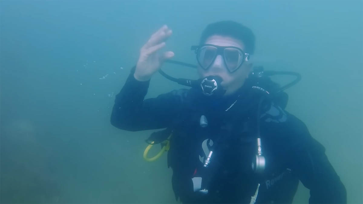 Submarinista durante la investigación