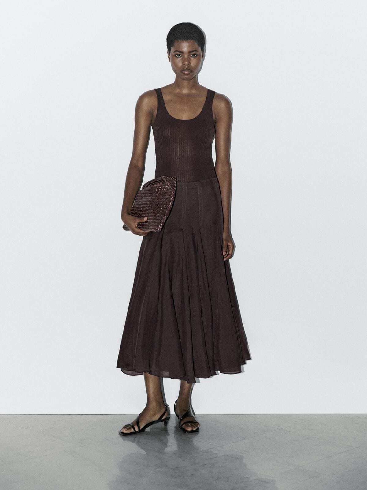 Falda midi godet 100 ramio – STUDIO