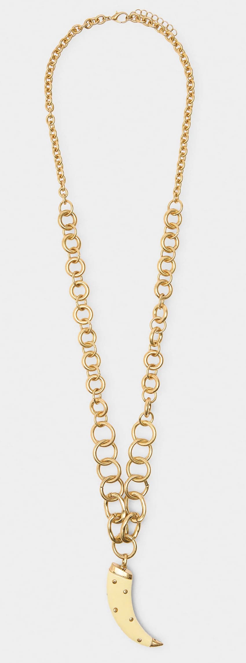 El collar largo de eslabones de Parfois