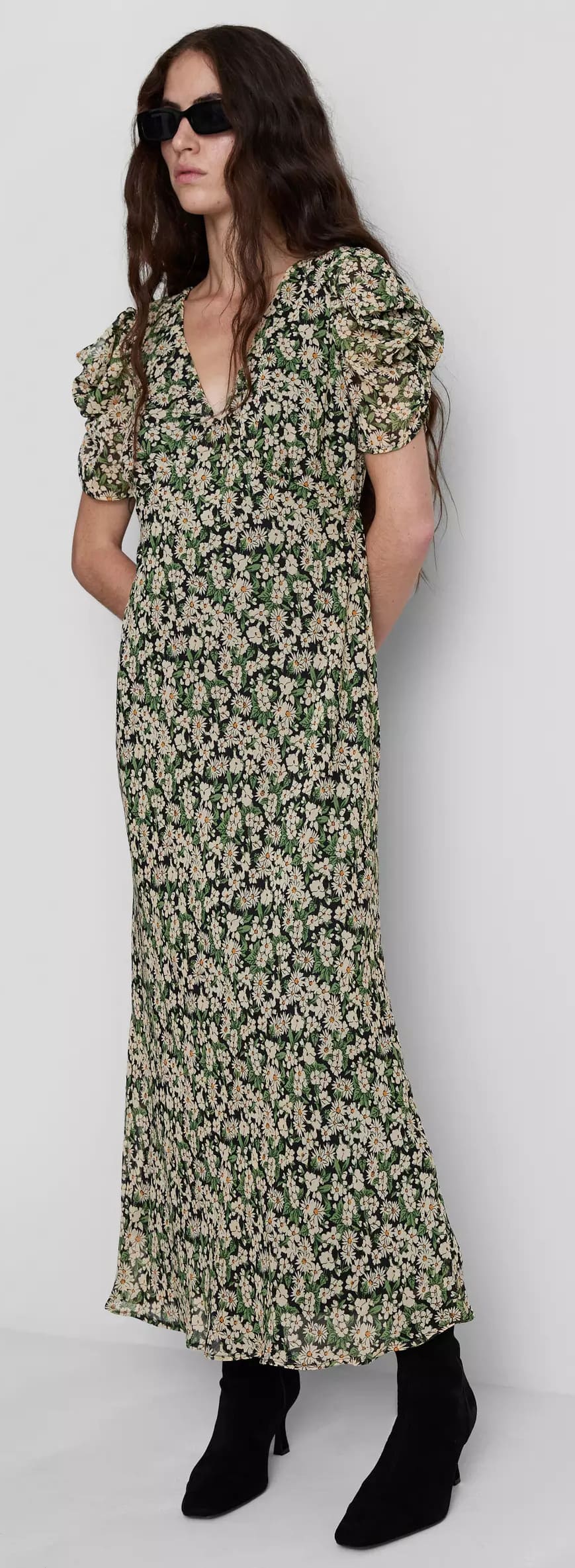 El nuevo vestido de tarde midi con estampado floral de Primark
