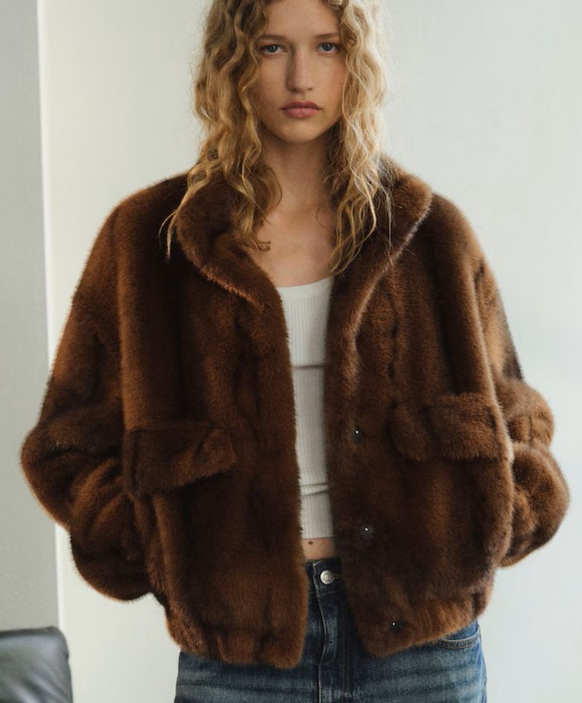 Chaqueta efecto pelo bolsillos de Mango