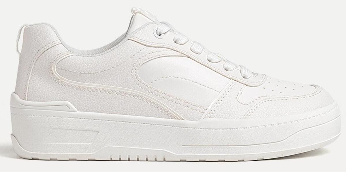 Las zapatillas deportivas para mujer en color blanco de Stradivarius